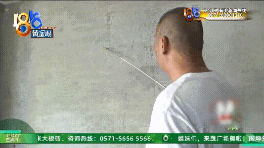 DƬ